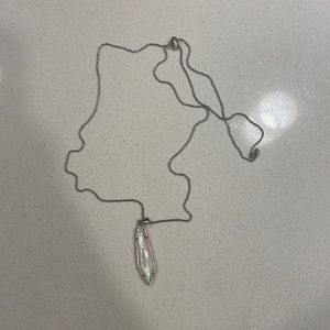 Adjustable Kendra Scott Pendant Necklace in Ivory